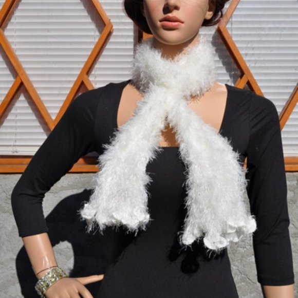 Scarf 3X$12 Warm to protect you this cold season and to be Elegant fashionable - Picture 2 of 4